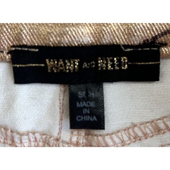 EUC Want and Need Gold Mini Skirt- Size Small (Measurements in Description) - Picture 3 of 4